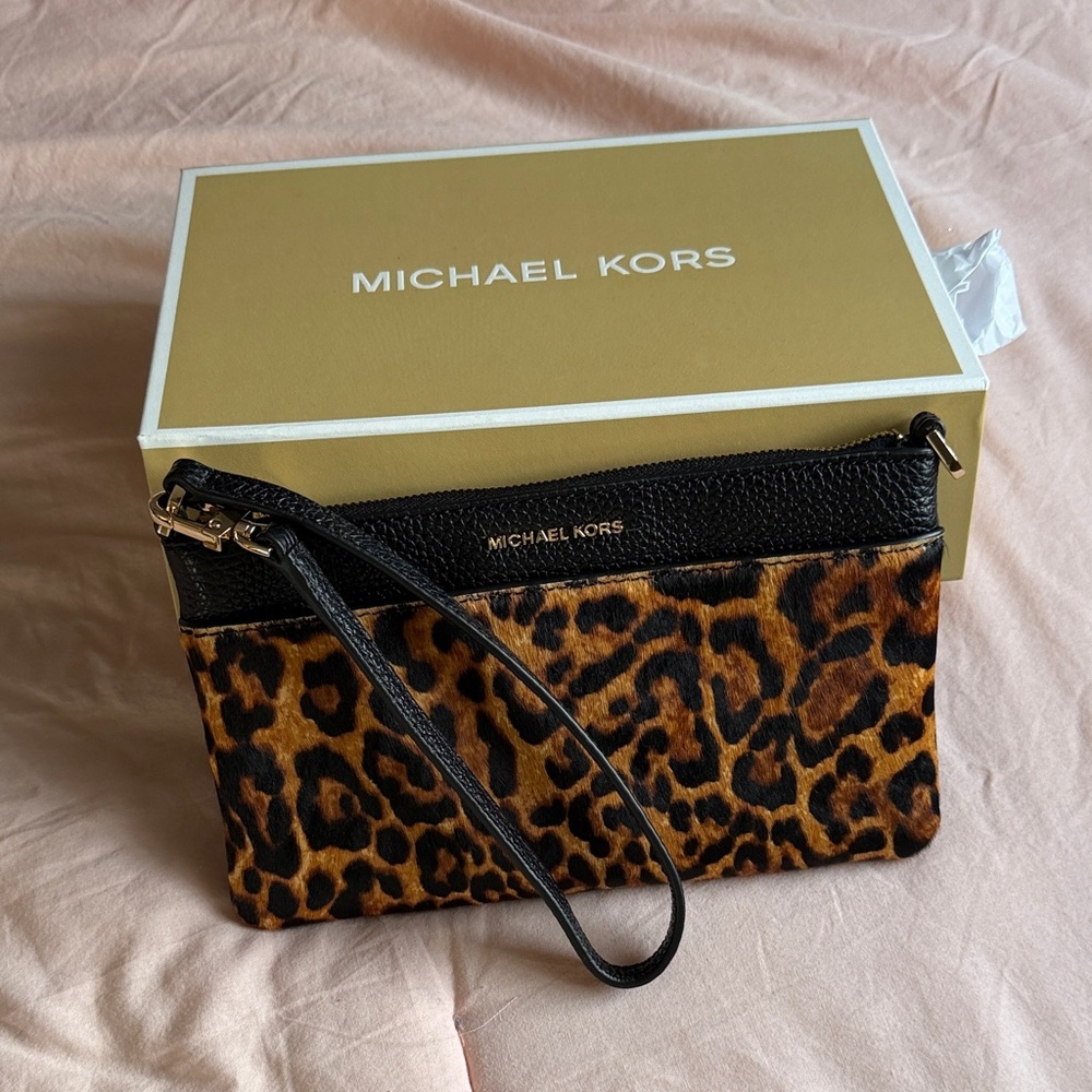 Michael Kors Black and Brown Leopard Wristlet